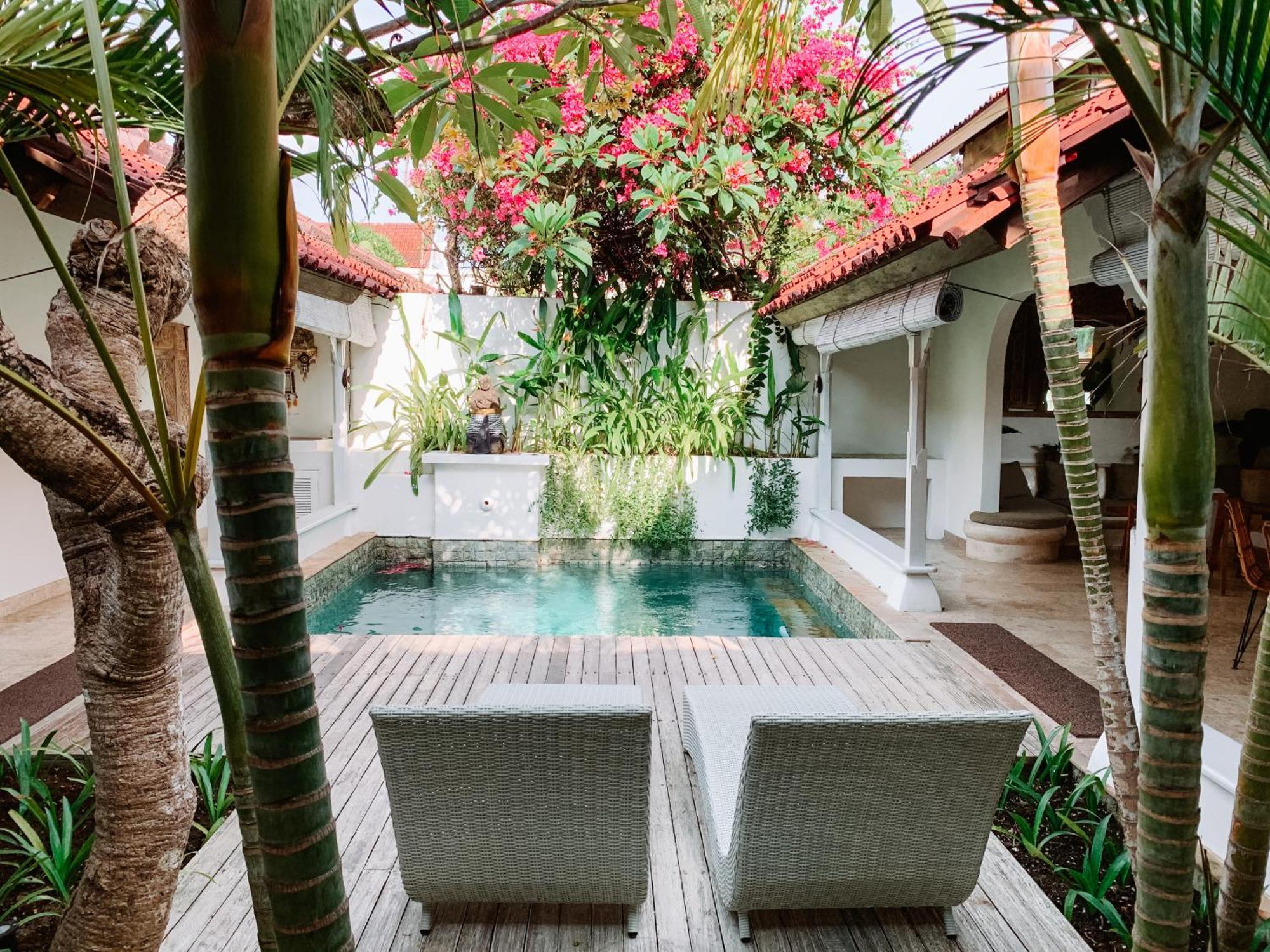 Happy Together By Kresna Hospitality Seminyak  Bagian luar foto